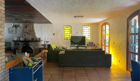 Casa à venda com 4 suítes em Retiro das Fontes, Atibaia, SP