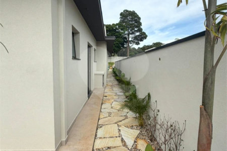Casa à venda com 3 suítes no condomínio Ecoville Residence, Atibaia - SP