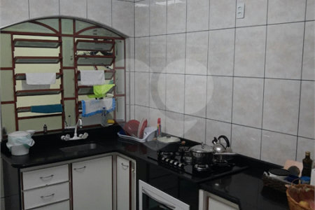 Casa à venda com 3 quartos, sendo 1 suíte, em Bosque dos Eucaliptos, São José dos Campos, SP