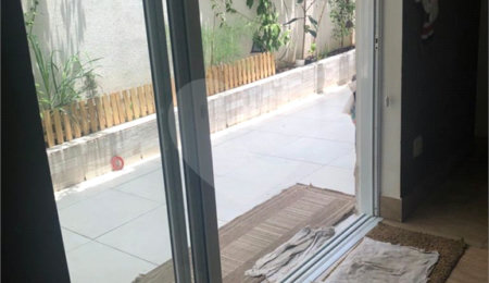 Casa à venda com 8 quartos, sendo 4 suítes,  em Jardim Leonor, São Paulo, SP