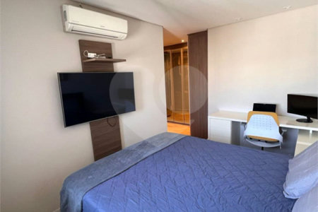 Apartamento à venda com 2 quartos, sendo 1 suíte, em Parque Reboucas, São Paulo, SP