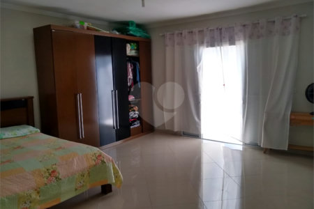 Casa à venda com 3 suítes em Jardim Adriana, Guarulhos, SP