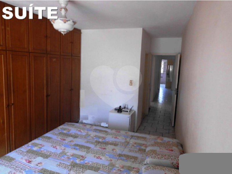 Sobrado à venda com 3 quartos, sendo 1 suíte, em Tremembé, São Paulo, SP