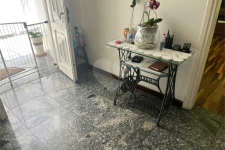 Casa à venda com 4 quartos, sendo 1 suíte, em Jardim Franca, São Paulo, SP