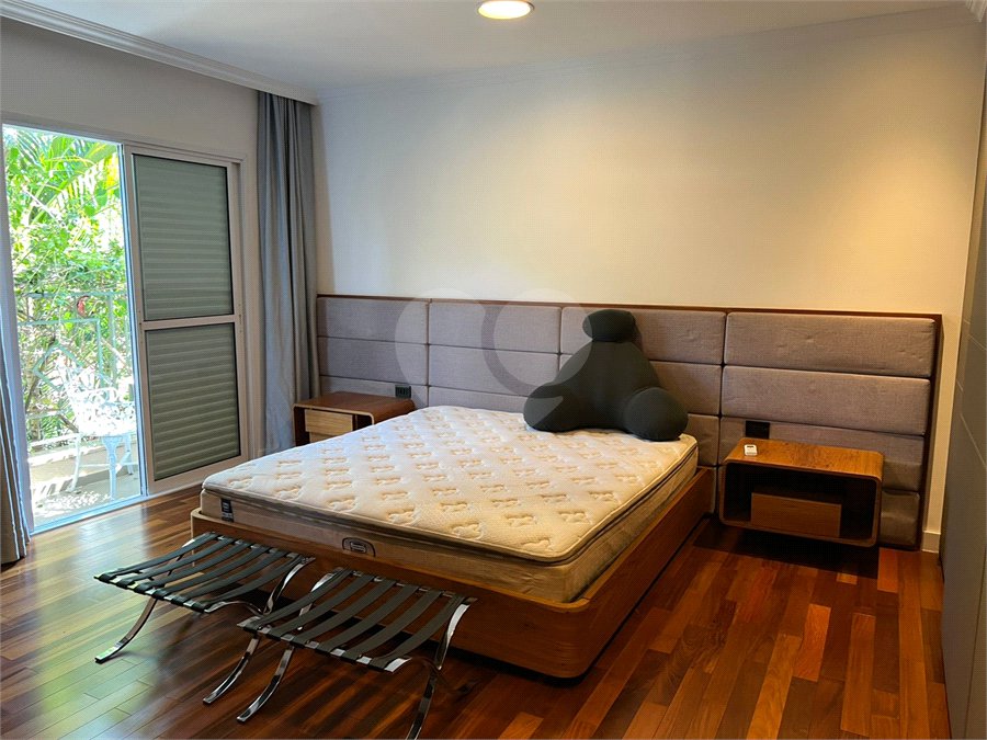 Casa para alugar com 3 quartos, sendo 1 suíte, no condomínio Res Villeneuve, São Paulo - SP