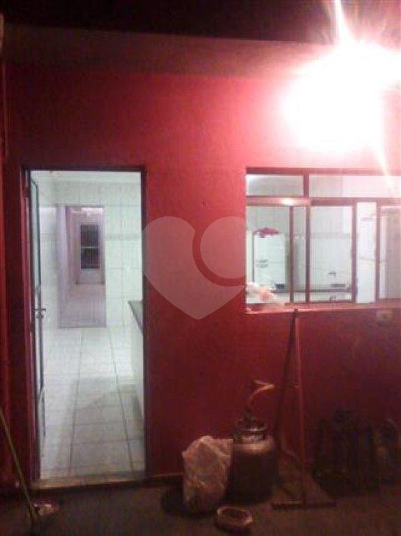 Casa à venda com 4 quartos, sendo 1 suíte, em Jardim Peri, São Paulo, SP