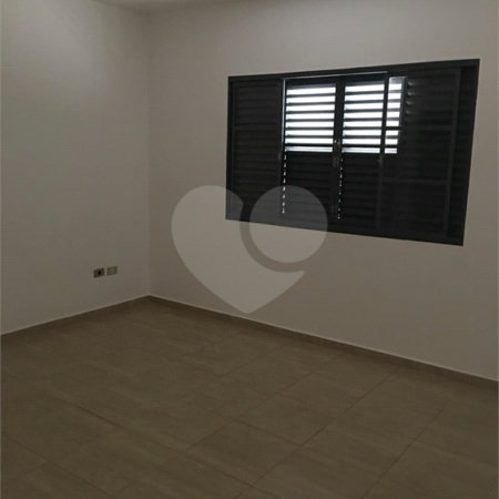 Casa à venda com 4 quartos, sendo 1 suíte, em Loteamento Loanda, Atibaia, SP