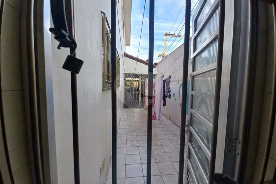 Sobrado à venda com 3 quartos em Vila Paiva, São Paulo, SP