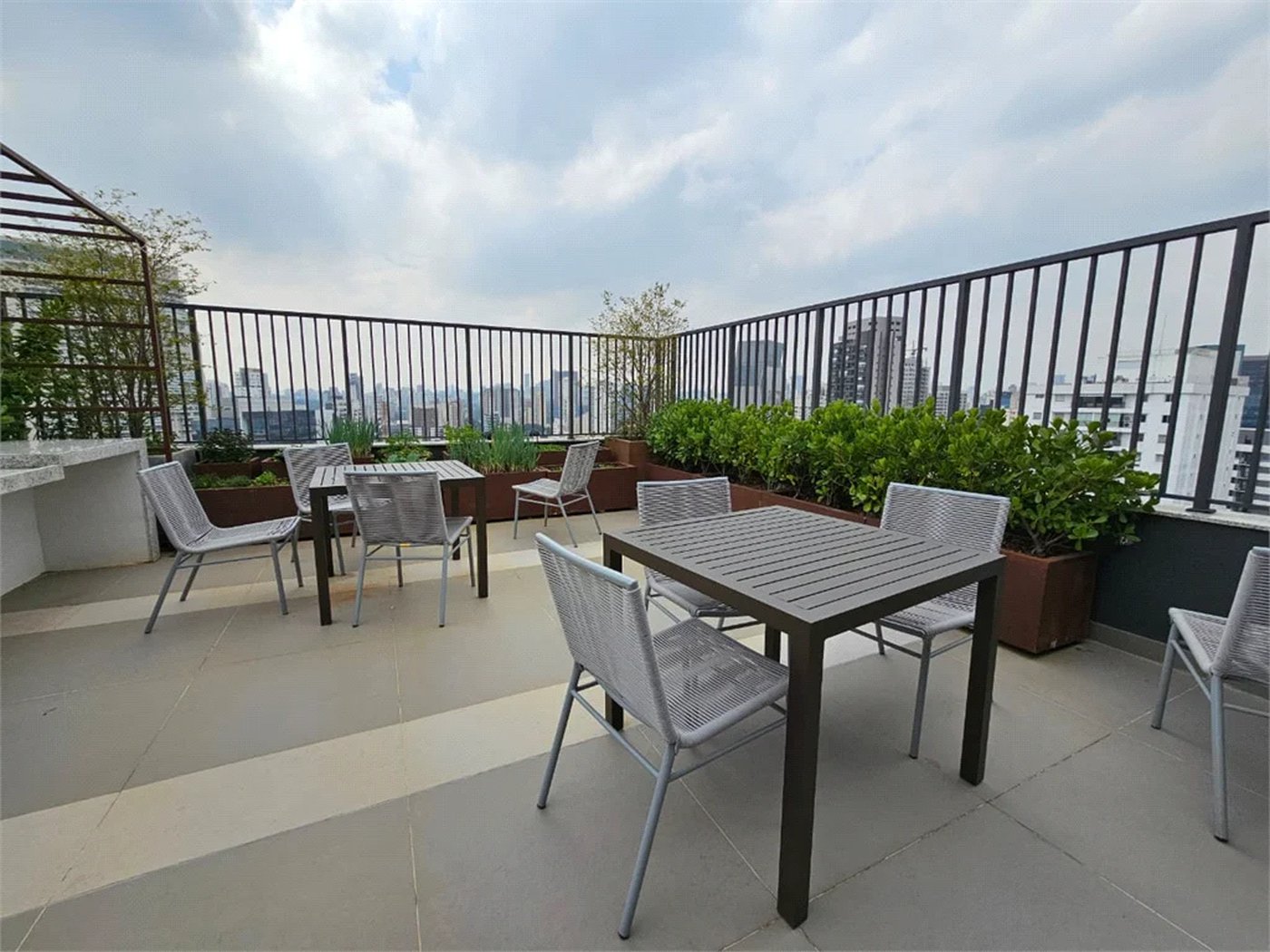 Apartamento à venda ou para alugar com 1 quarto em Pinheiros, São Paulo, SP