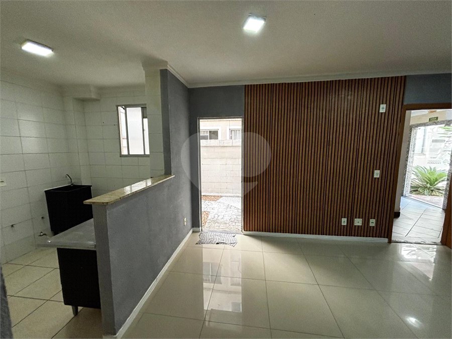 Apartamento à venda com 2 quartos em Olaria, Salto, SP