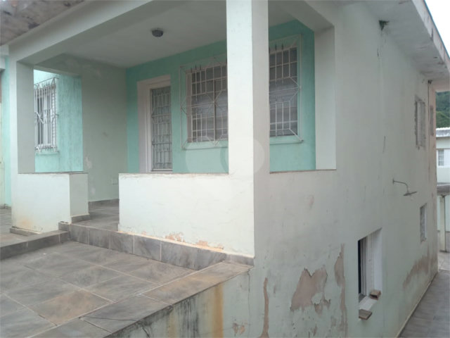 Casa à venda com 4 quartos, sendo 1 suíte,  no Centro, Mairiporã, SP