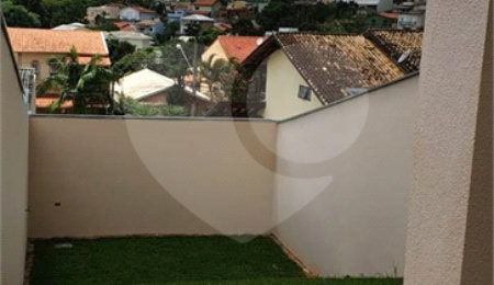 Casa à venda com 3 quartos, sendo 1 suíte,  em Vila Santa Rosália, São Roque, SP