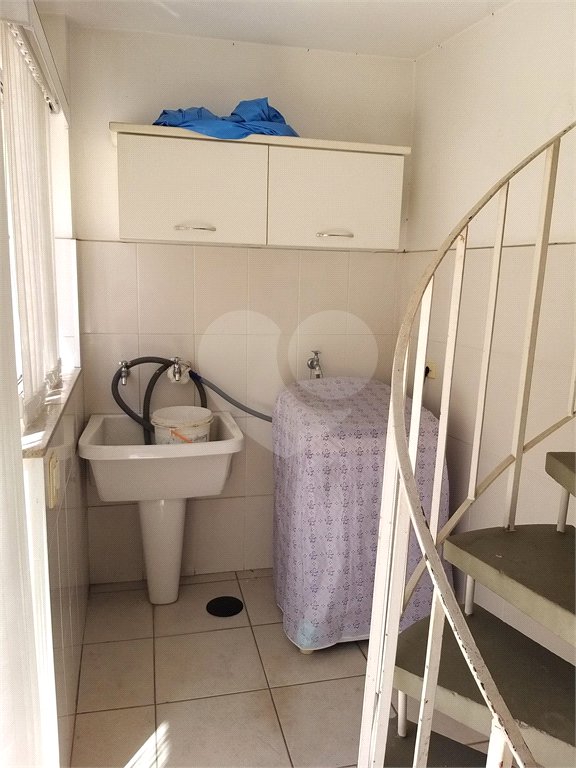 Sobrado à venda com 3 quartos, sendo 1 suíte, em Vila Paulista, São Paulo, SP
