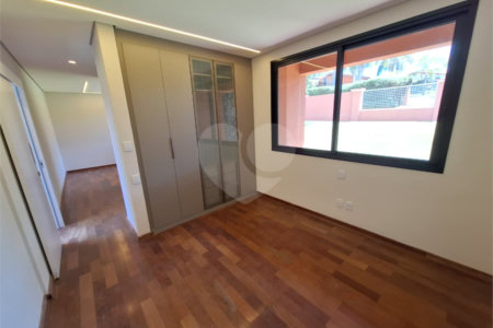 Casa para alugar com 5 quartos, sendo 3 suítes,  no condomínio Chacara Santa Maria, Votorantim - SP