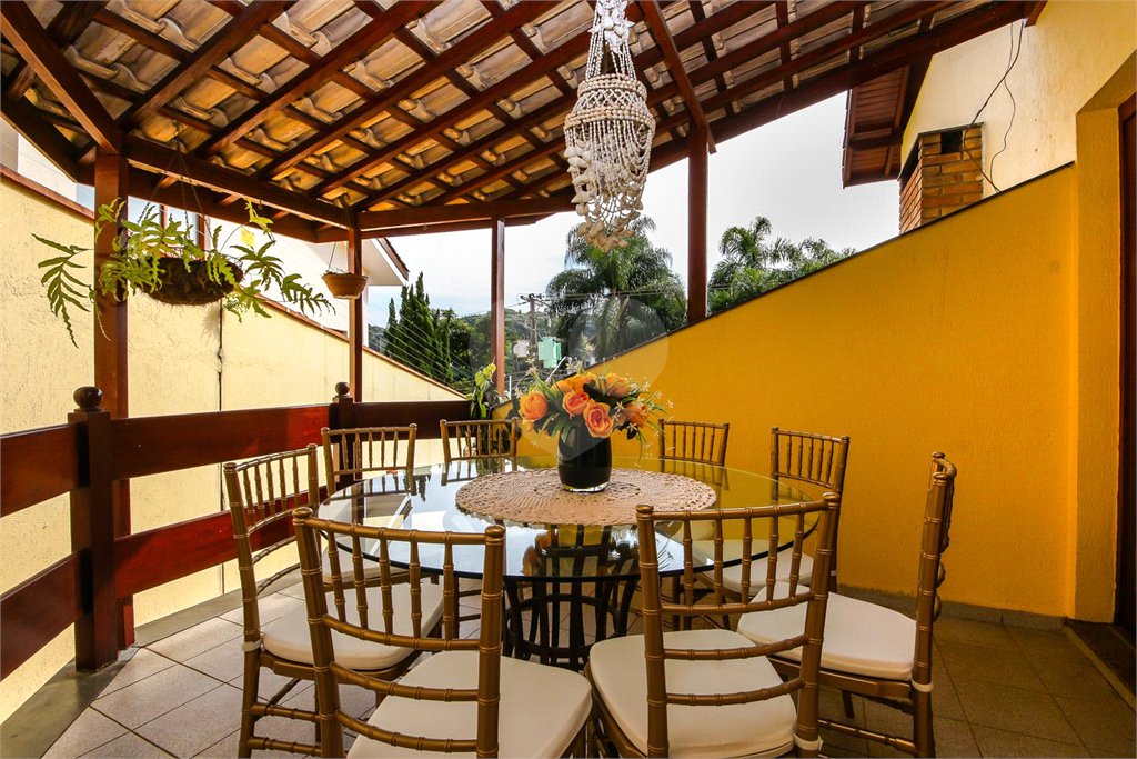 Casa à venda com 5 quartos, sendo 3 suítes, em City América, São Paulo, SP