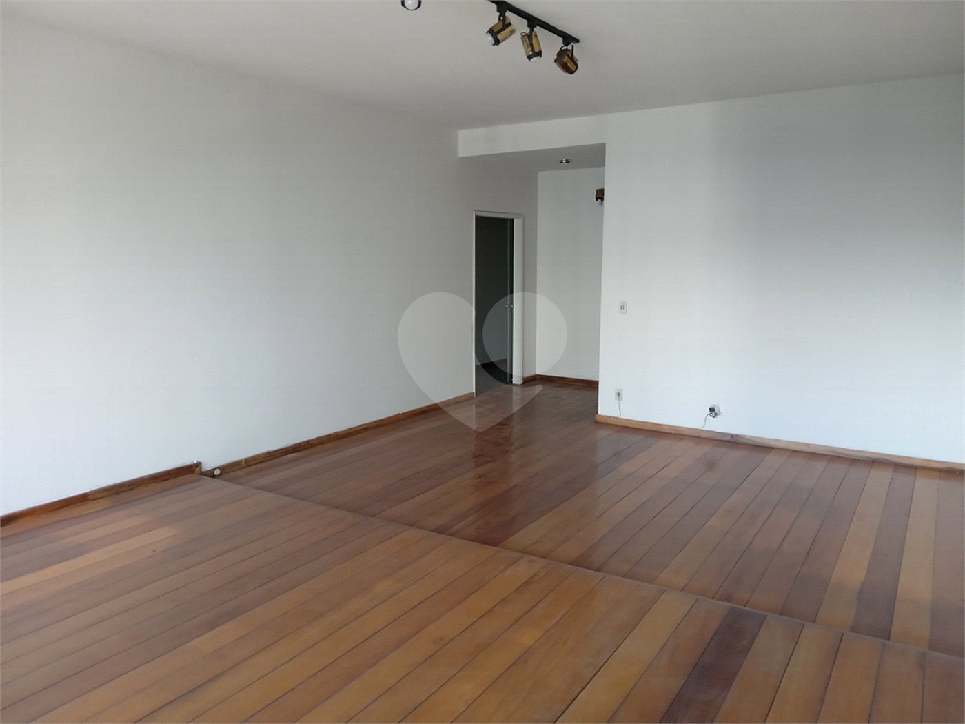Apartamento à venda com 3 quartos, sendo 1 suíte,  em Tijuca, Rio de Janeiro, RJ