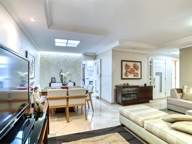 Apartamento à venda com 4 quartos, sendo 3 suítes,  em Alto da Boa Vista, São Paulo, SP