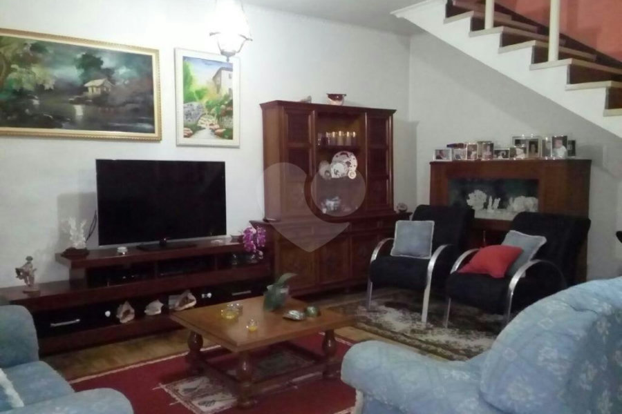 Sobrado à venda com 4 quartos em Vila Guilherme, São Paulo, SP