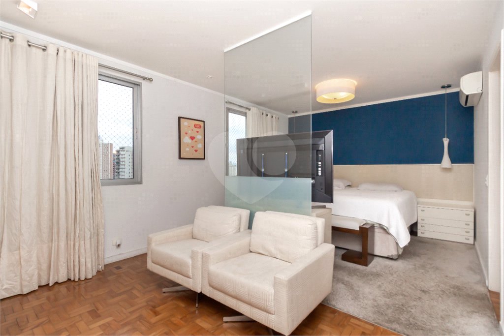 Apartamento à venda com 2 quartos, sendo 1 suíte, em Campo Belo, São Paulo, SP