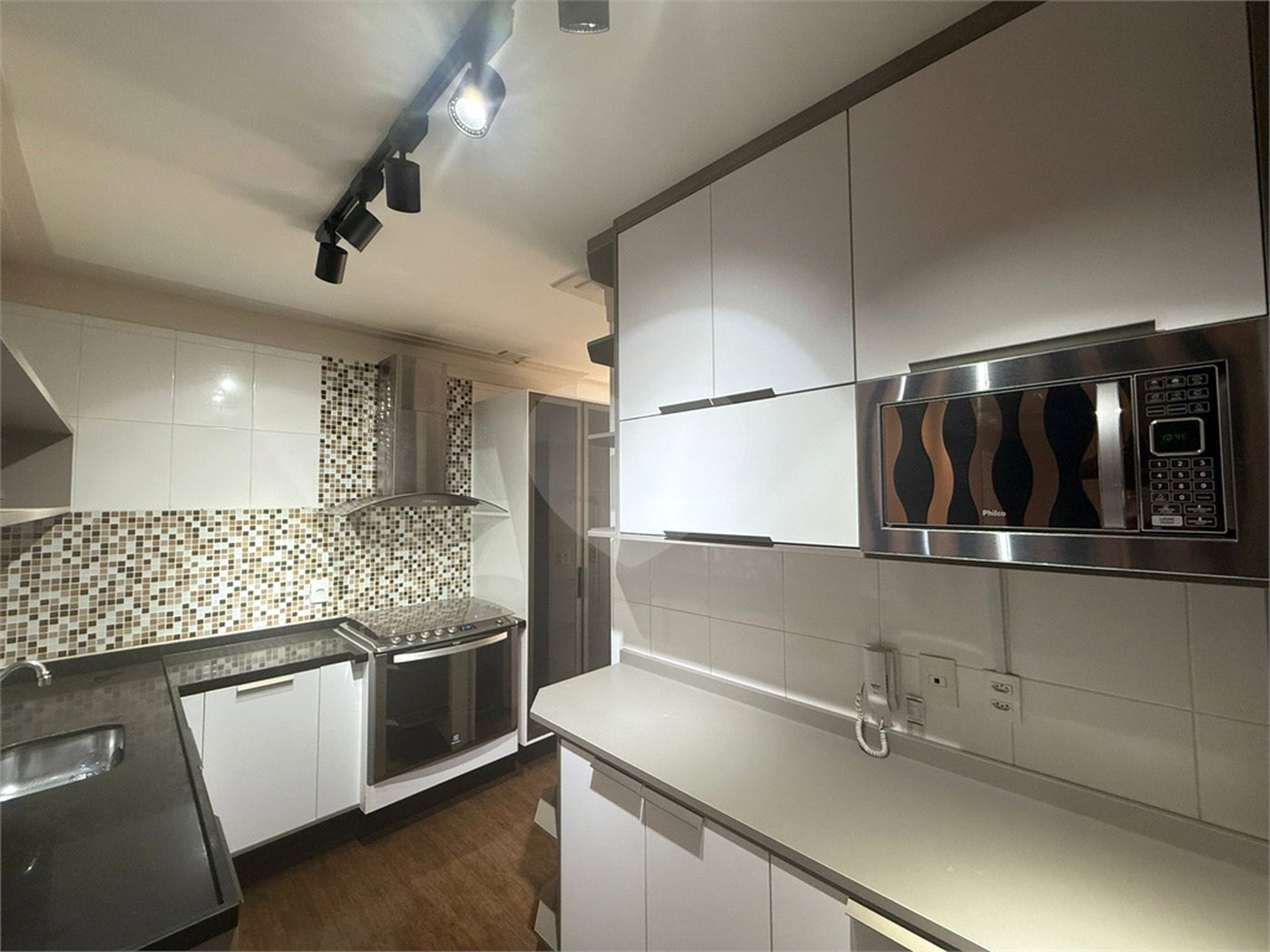 Apartamento à venda com 3 quartos, sendo 2 suítes, em Vila Irmãos Arnoni, São Paulo, SP