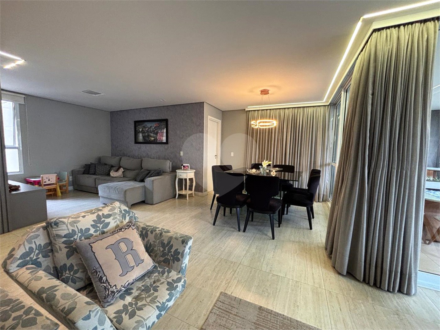 Apartamento à venda com 4 quartos, sendo 3 suítes, em Santana, São Paulo, SP