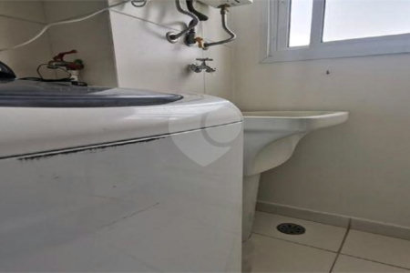 Apartamento à venda com 2 quartos em Parque Reboucas, São Paulo, SP