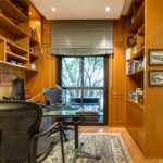 Apartamento à venda com 4 quartos, sendo 3 suítes, em Moema, São Paulo, SP