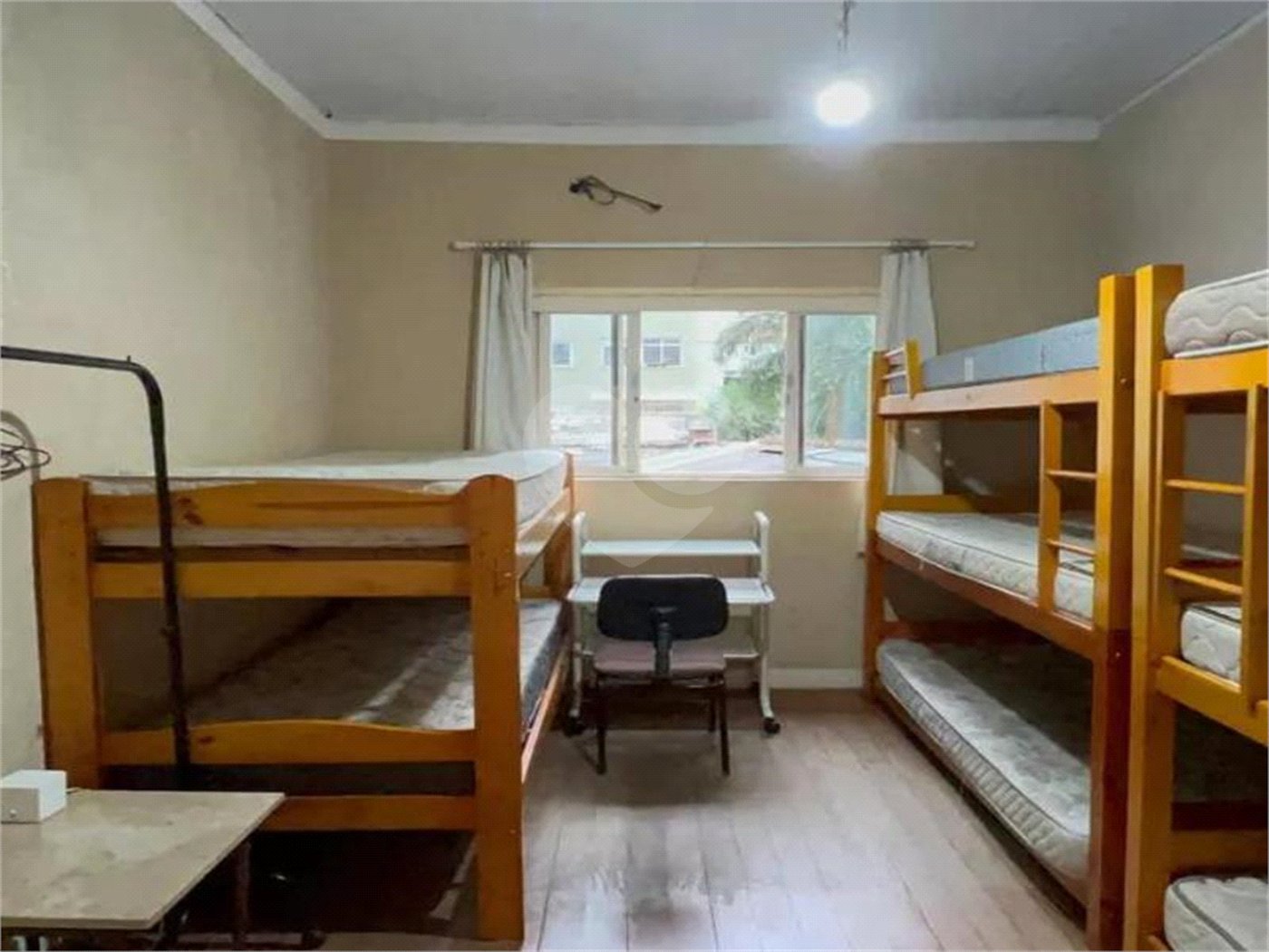 Loja à venda ou para alugar com 9 quartos, sendo 5 suítes, em Pinheiros, São Paulo, SP