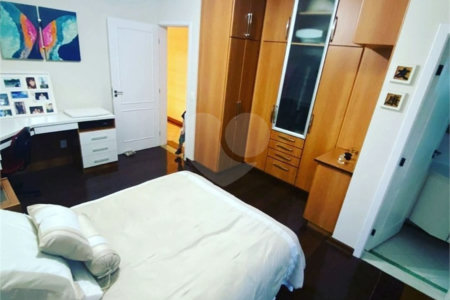 Casa à venda com 4 quartos, sendo 3 suítes,  no condomínio Residencial Tivoli Park, Sorocaba - SP
