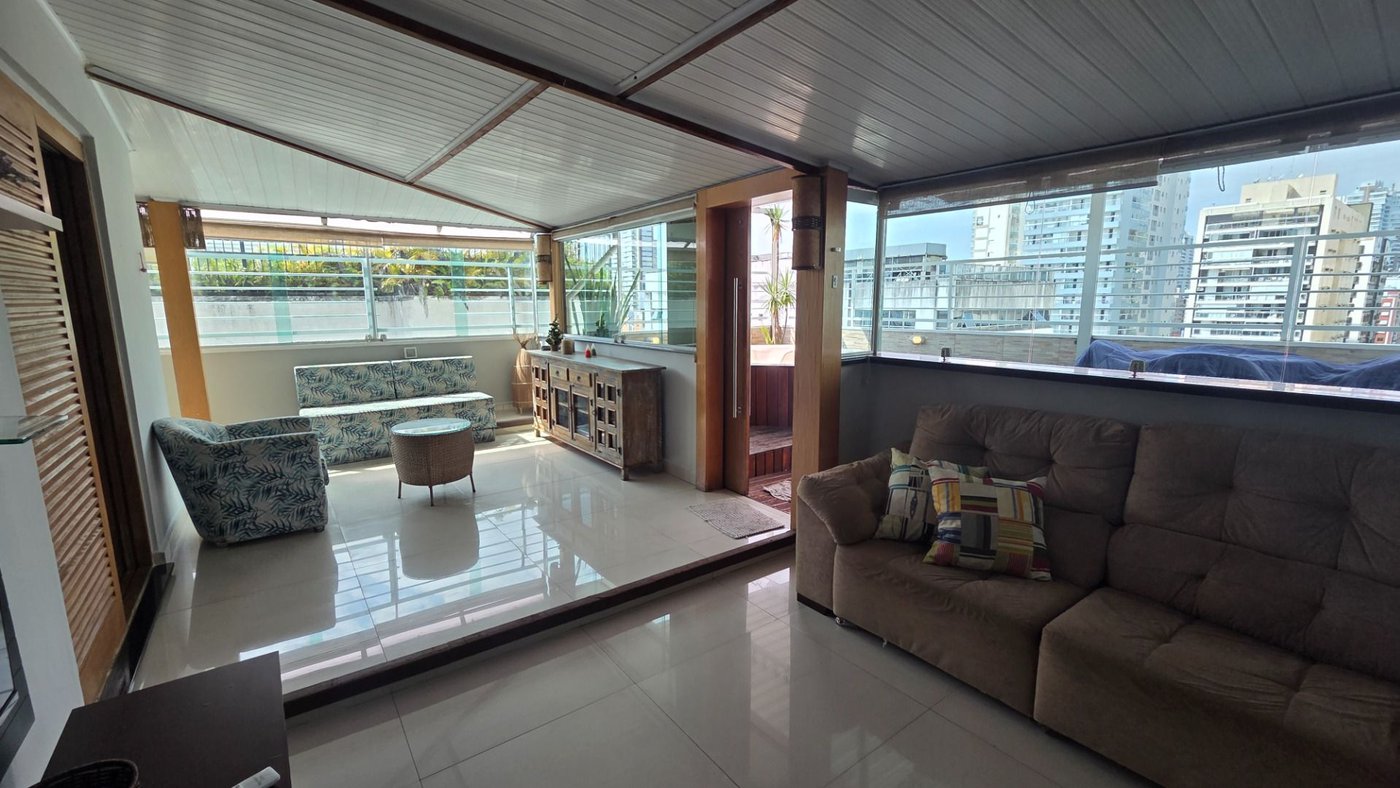 Cobertura com 3 dormitórios à venda, 262 m² por R$ 1.800.000,00 - Pompéia - Santos/SP