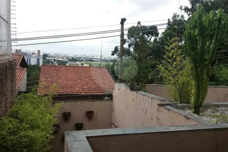 Casa à venda com 3 quartos, sendo 1 suíte, em Jardim São Bento, São Paulo, SP