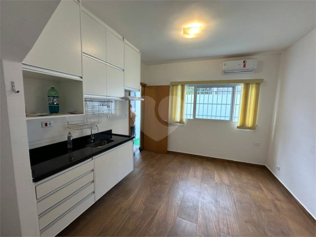 Casa para alugar com 1 suíte no condomínio Sem Nome, São Paulo - SP