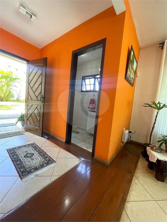 Casa à venda com 3 quartos, sendo 2 suítes,  em Vila Oliveira, Mogi das Cruzes, SP