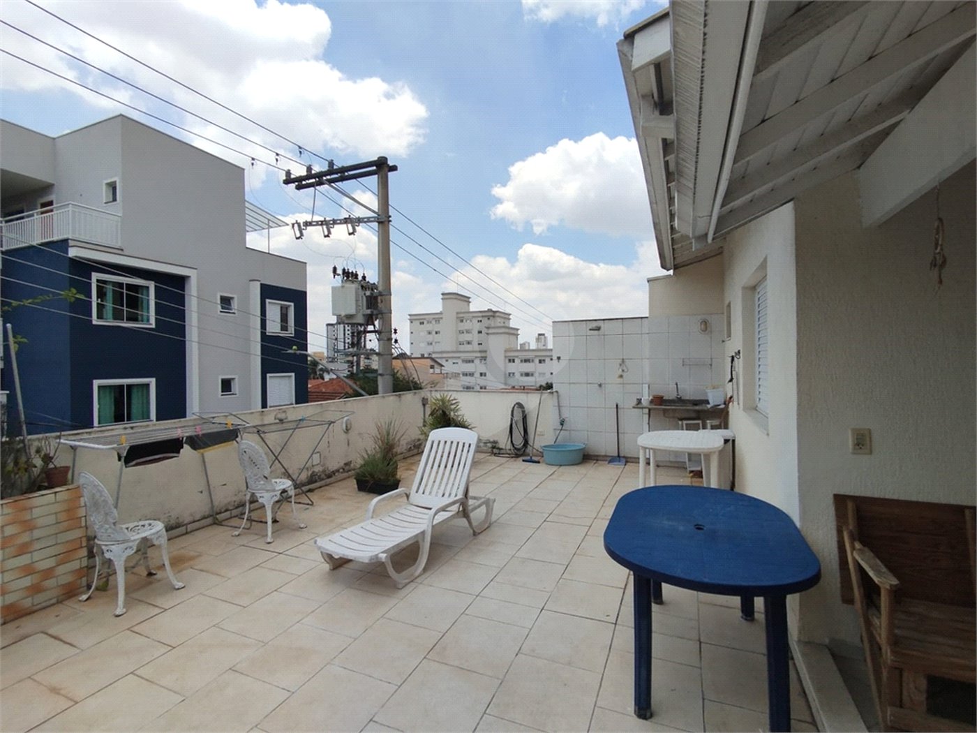 Casa à venda com 5 quartos, sendo 3 suítes, em Vila Paulicéia, São Paulo, SP