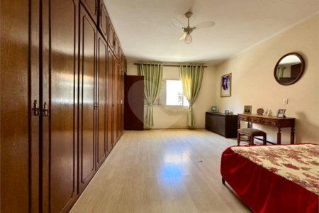 Casa à venda com 3 quartos, sendo 2 suítes, em Vila Rosália, Guarulhos, SP