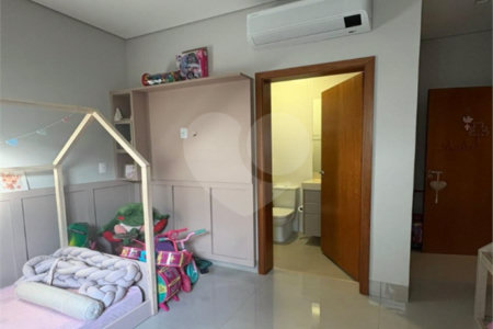 Casa à venda com 3 suítes no condomínio Residencial Terras de Siena, Ribeirão Preto - SP