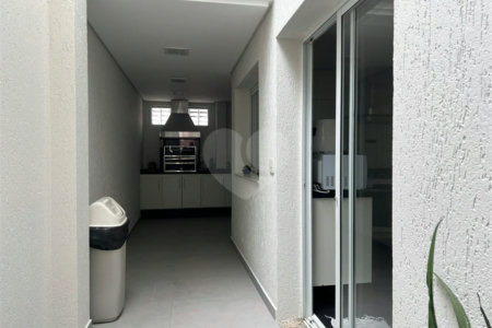 Casa à venda com 3 suítes em Santana, São Paulo, SP