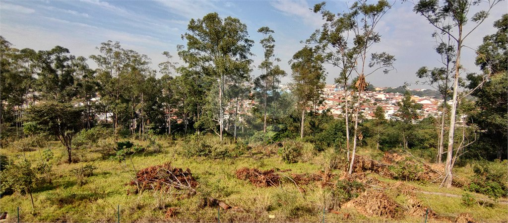 Casa à venda com 3 suítes no condomínio Central Parque, Salto - SP