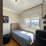 Apartamento de 127 m² em andar alto, com vista livre, 3 suítes planejadas, sacada gourmet envidraçada, 2 vagas e lazer completo, próximo ao Shopping Golden Square e à Avenida Kennedy.