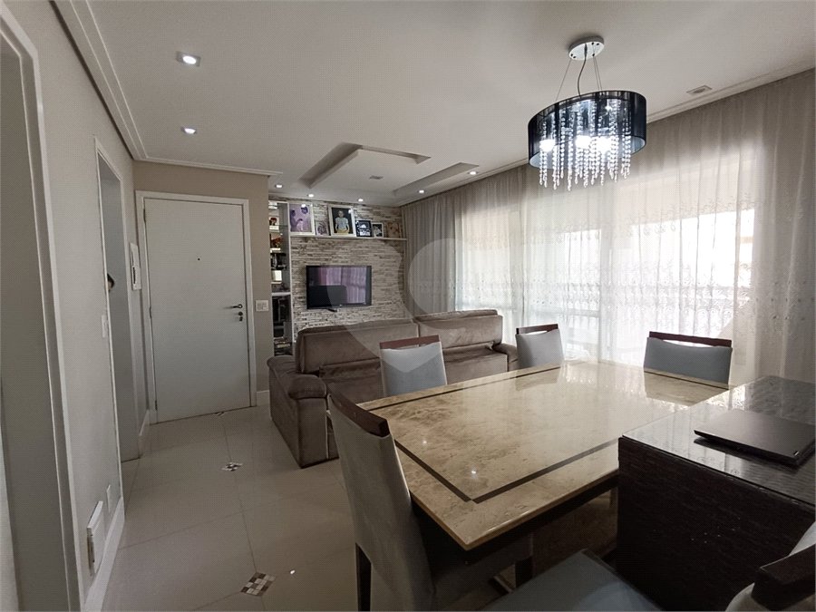 Apartamento à venda com 3 quartos, sendo 1 suíte, em Vila Leonor, Guarulhos, SP