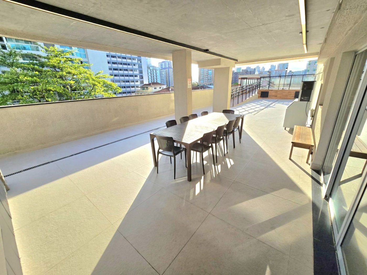 Apartamento com 2 dormitórios à venda, 74 m² por R$ 1.010.000,00 - Embaré - Santos/SP