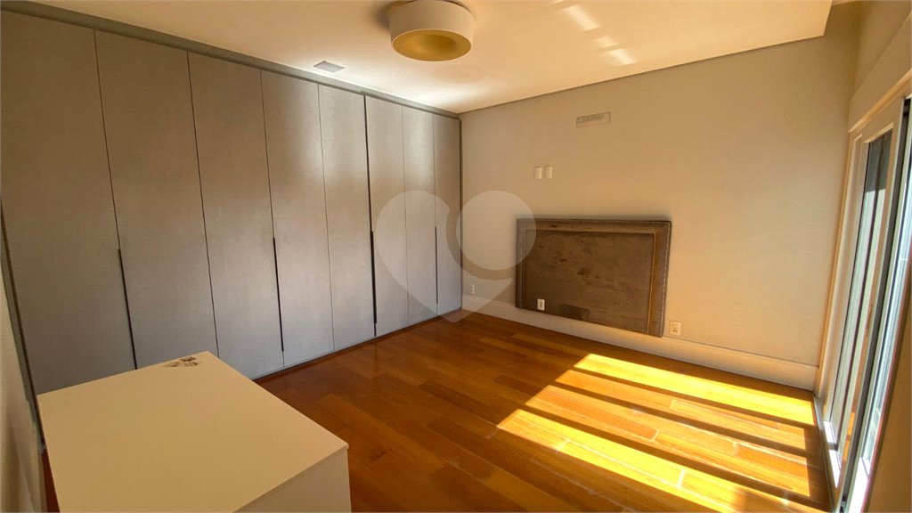 Casa à venda com 4 suítes no condomínio Portal Horizonte, Bragança Paulista - SP