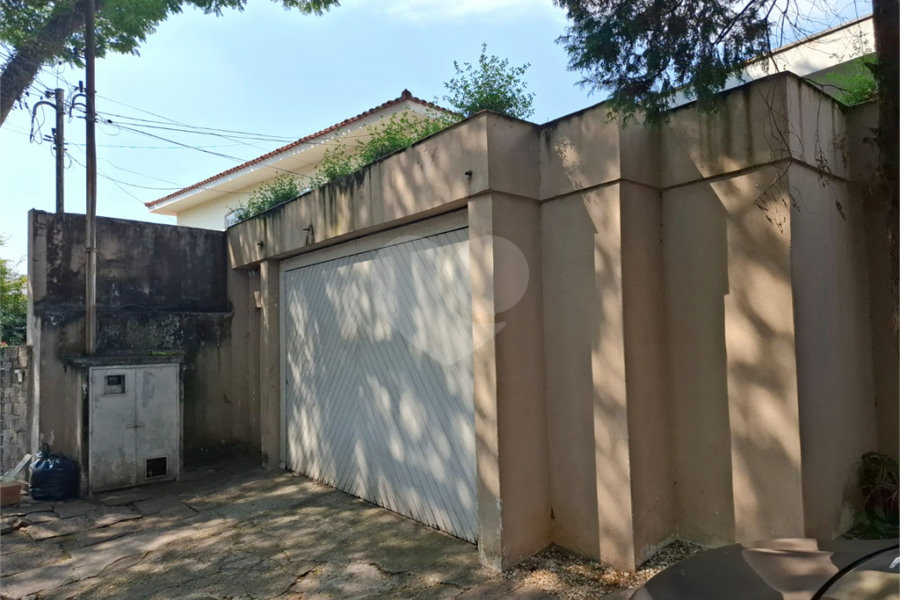 Casa à venda com 4 quartos, sendo 3 suítes, em Jardim São Bento, São Paulo, SP