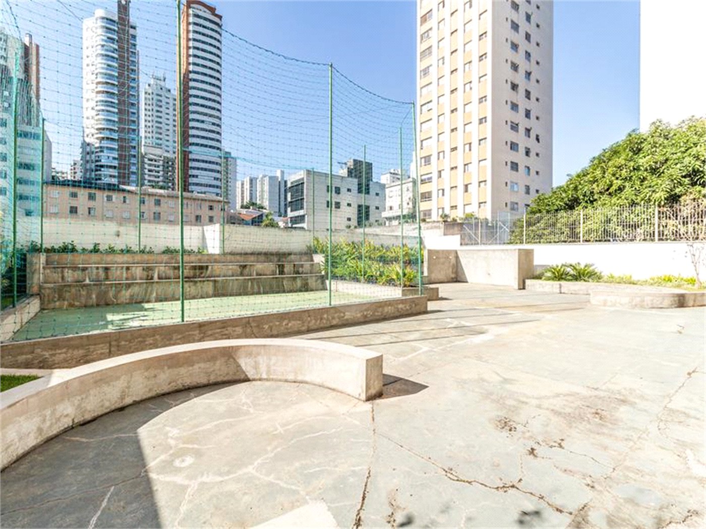 Apartamento à venda com 4 quartos, sendo 1 suíte, em Perdizes, São Paulo, SP