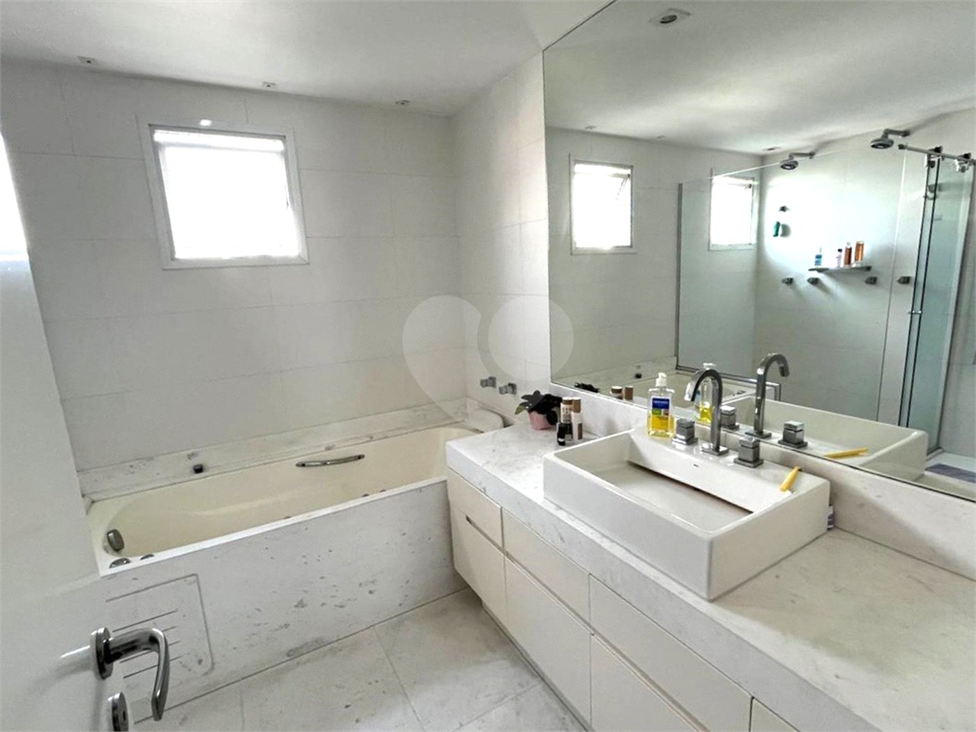 Apartamento à venda com 4 suítes em Aclimação, São Paulo, SP