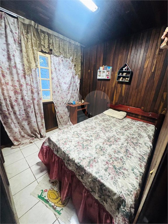 Chácara à venda com 6 quartos, sendo 2 suítes, em Jardim Dora, Suzano, SP