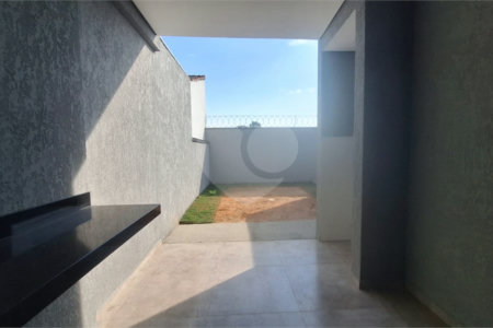 Casa de Vila à venda com 2 suítes em Wanel Ville, Sorocaba, SP