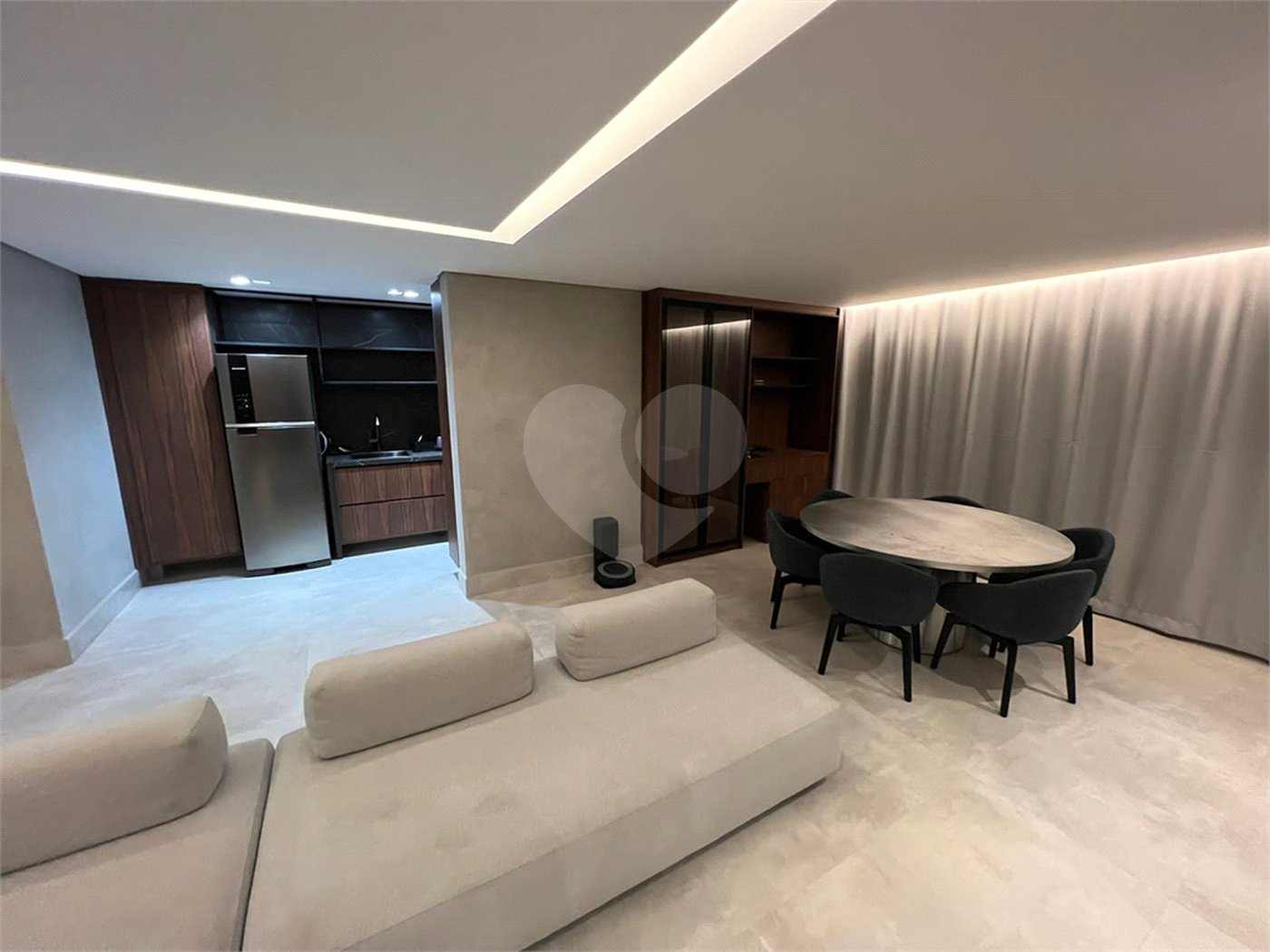 Apartamento à venda com 3 suítes em Jardim Pompéia, Indaiatuba, SP