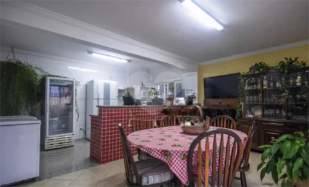 Casa à venda com 5 suítes em Jardim Londrina, São Paulo, SP