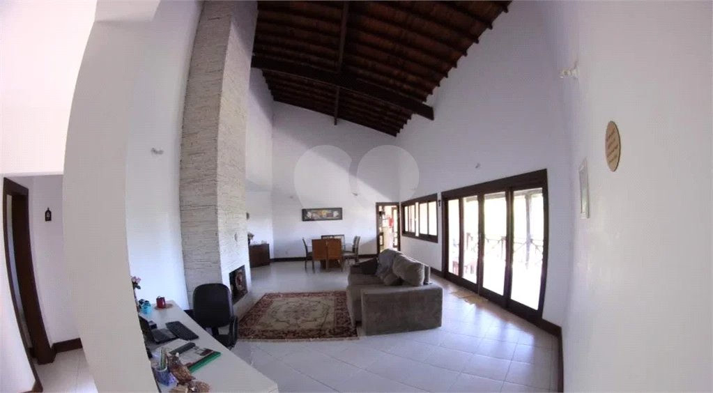 Casa à venda com 4 quartos, sendo 3 suítes, no condomínio Parque dos Manacas, Jundiaí - SP